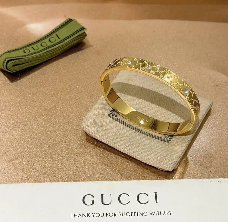 Gucci Bracelet 06yxh10